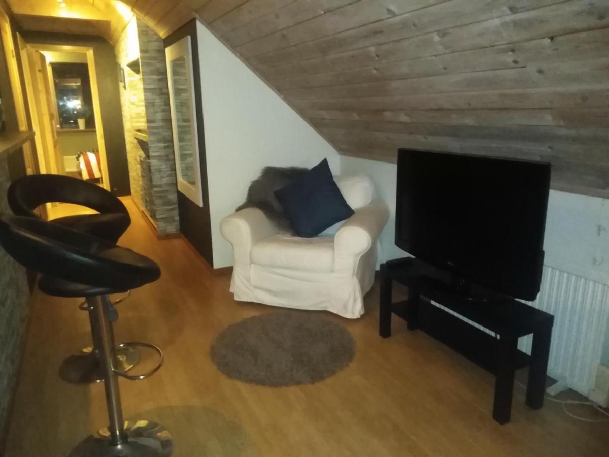 Apartment Roliga Semestrar I Ahus!
